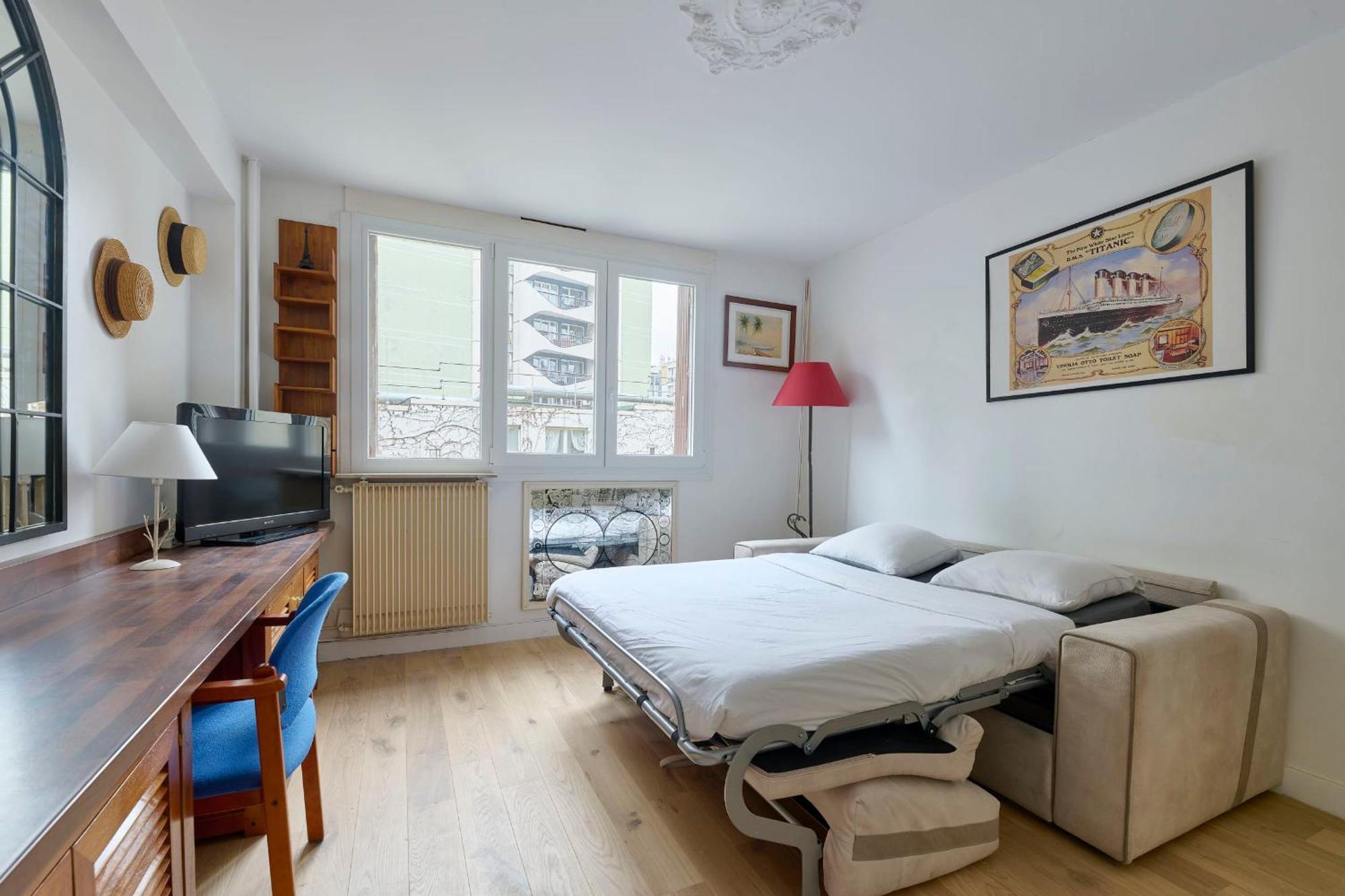 Quiet Metro Line 13 Pernety And Line 4 Alesia Montparnasse Nearby Apartment Paris